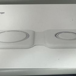 APPLE MAGSAFE DUO CHARGER 