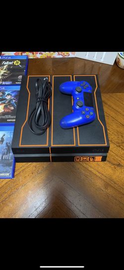 Ps4 black ops 3 edition (Used but very very well taken care of)