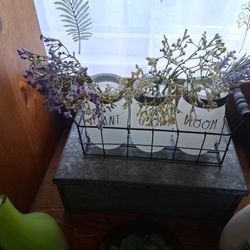 Rae Dunn - Triple Glass Mason Jar'ish Decor.