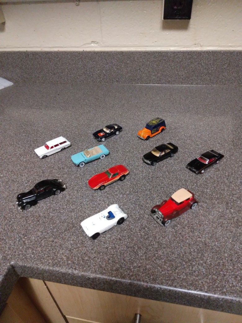 10 RARE HOTWHEELS CARS