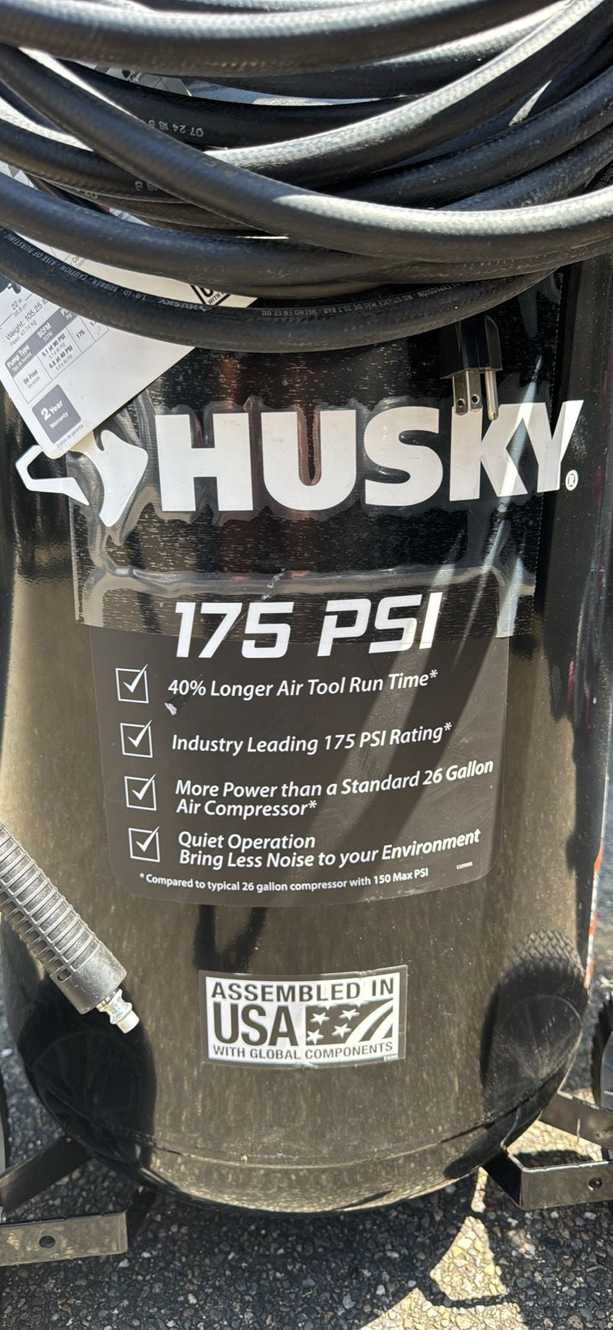 Husky 175PSI AIR COMPRESSOR WITH HOSE