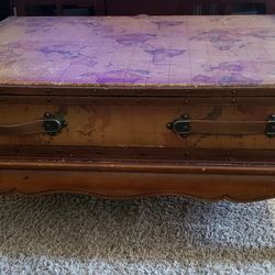 Unique, Heilig-meyers, Coffee Table.  