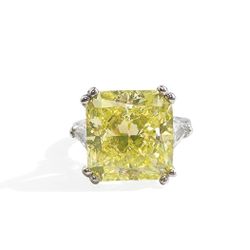 10.30 Fancy Vivid Yellow Radiant Diamond 💍💎🥰  A big and beautiful, certified Fancy Vivid Yellow Radiant Diamond weighing 10.30 carats, VS Clarity, 