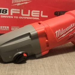 Milwaukee  M18 FUEL 18V Lithium-Ion Brushless Cordless 1 in. SDS-Plus D-Handle Rotary Hammer (Tool-Only)