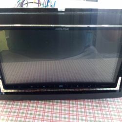 Stereo Alpine iLX-W650 y Amplificador Alpine KTA-450