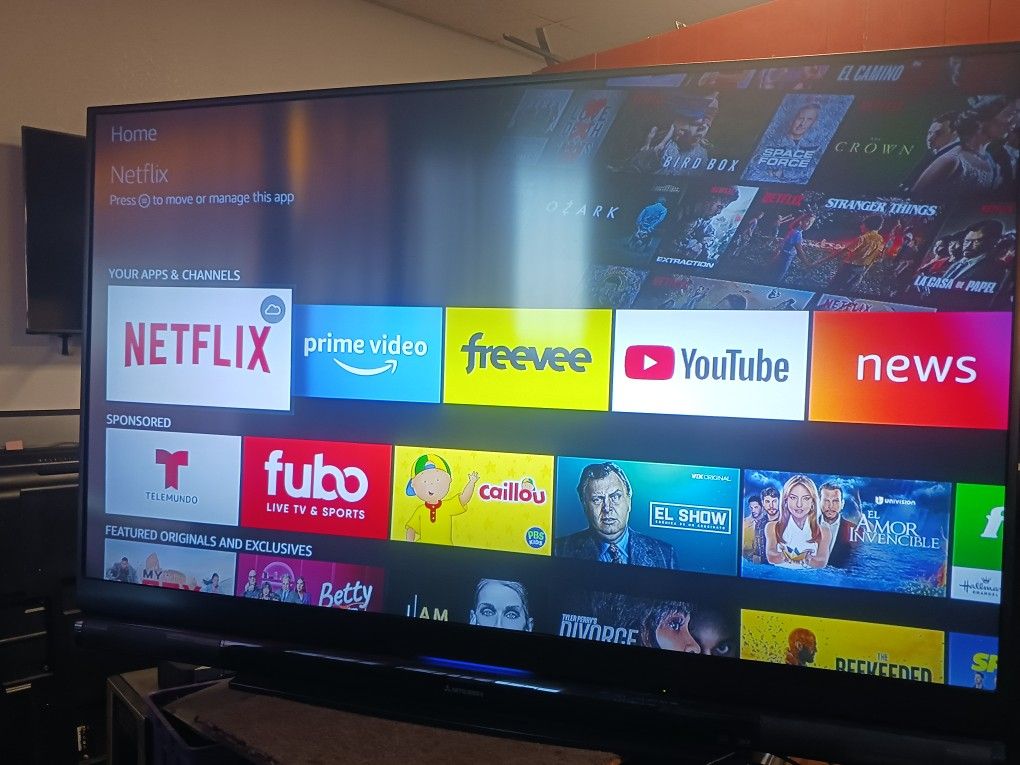 73 Inch DLP TV Asking 255