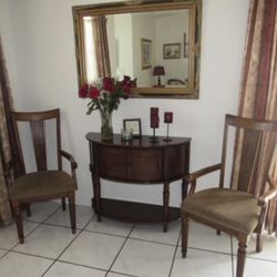 Accent Table With Chairs And Mirror