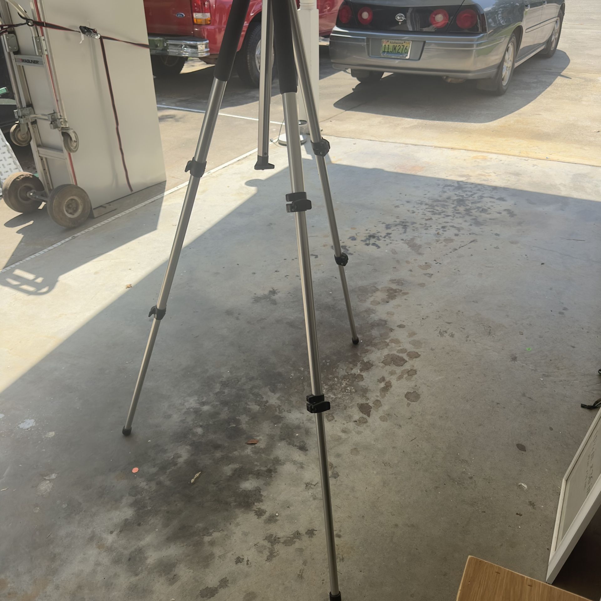 Manfroto Aluminum 3 Stage Tripod 