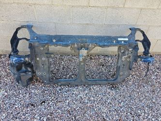 G35 radiator support