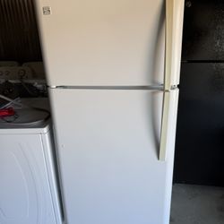 Kenmore Refrigerator 18 cu.ft