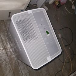 New Hisense 50-pints Dehumidifier 