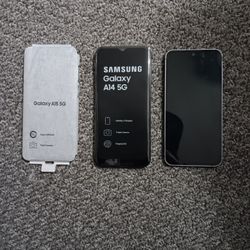 Samsung  Phone Lot 