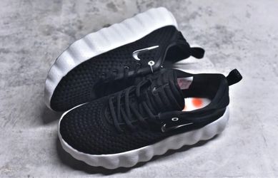Nike Mind 002