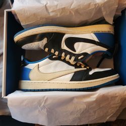 Jordan 1 Retro Low (Travis Scott×Fragment)