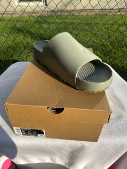 Nike slides