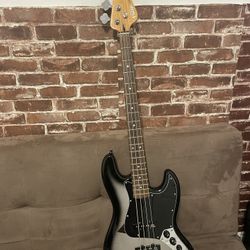 Vintage 25th Anniversary Series  Bass Guitar Silver Burst