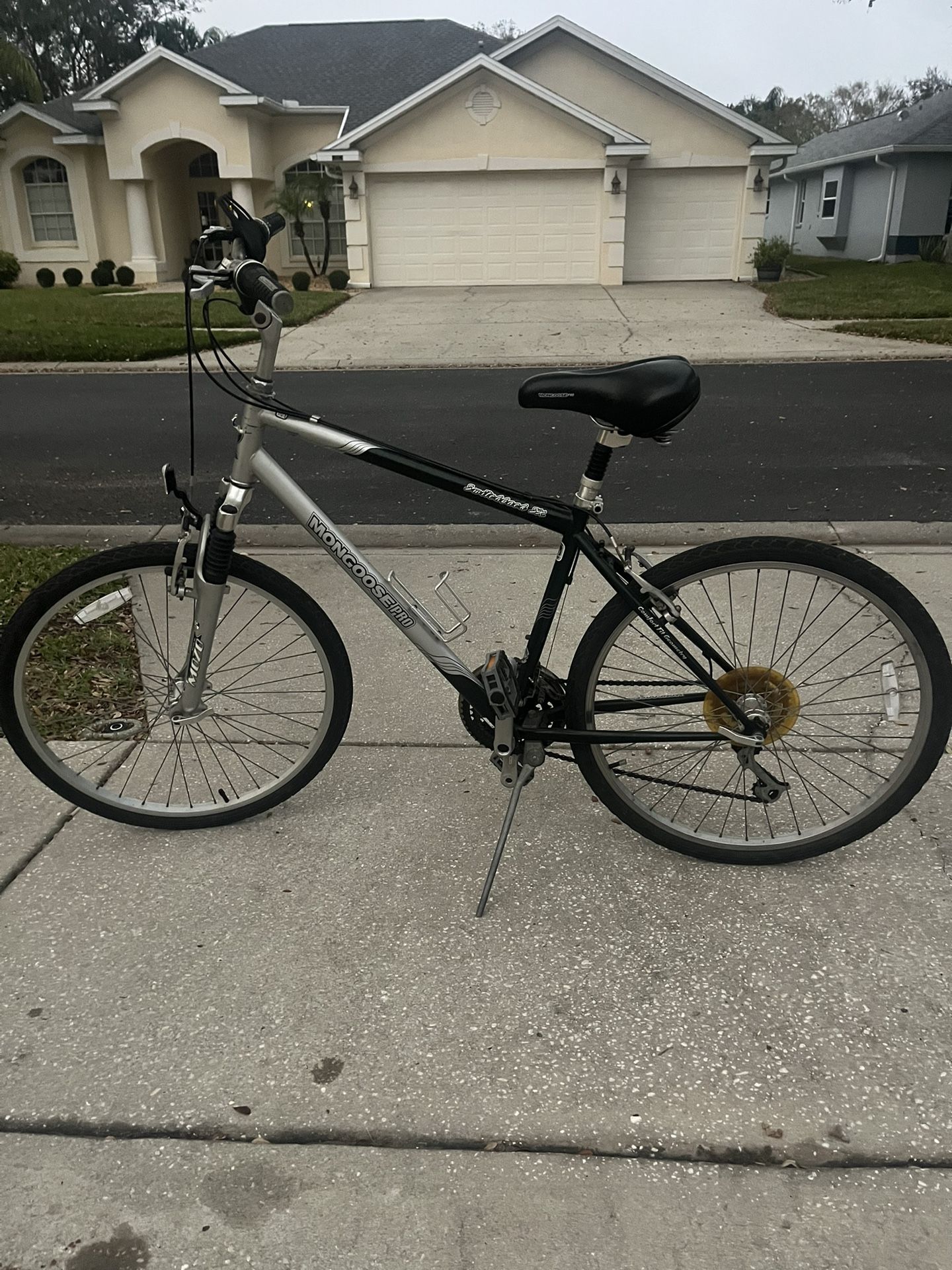 Adult Bike Mongoose Pro Switchback SX