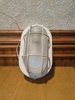 White Wall light