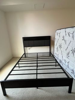 Twin Bedframe with LED lighting and outlets