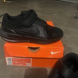 Boys Nikes 
