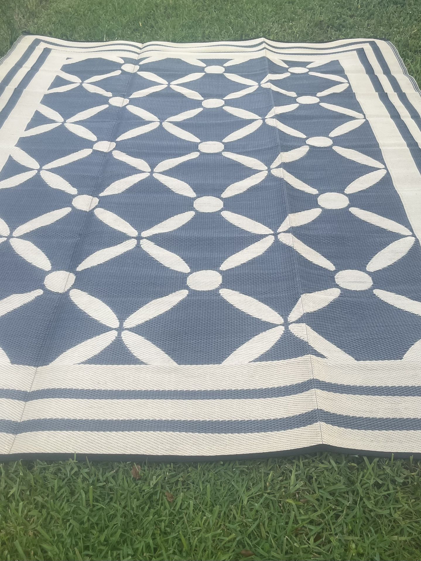 RV/Camping/Outdoor Reversible Rug