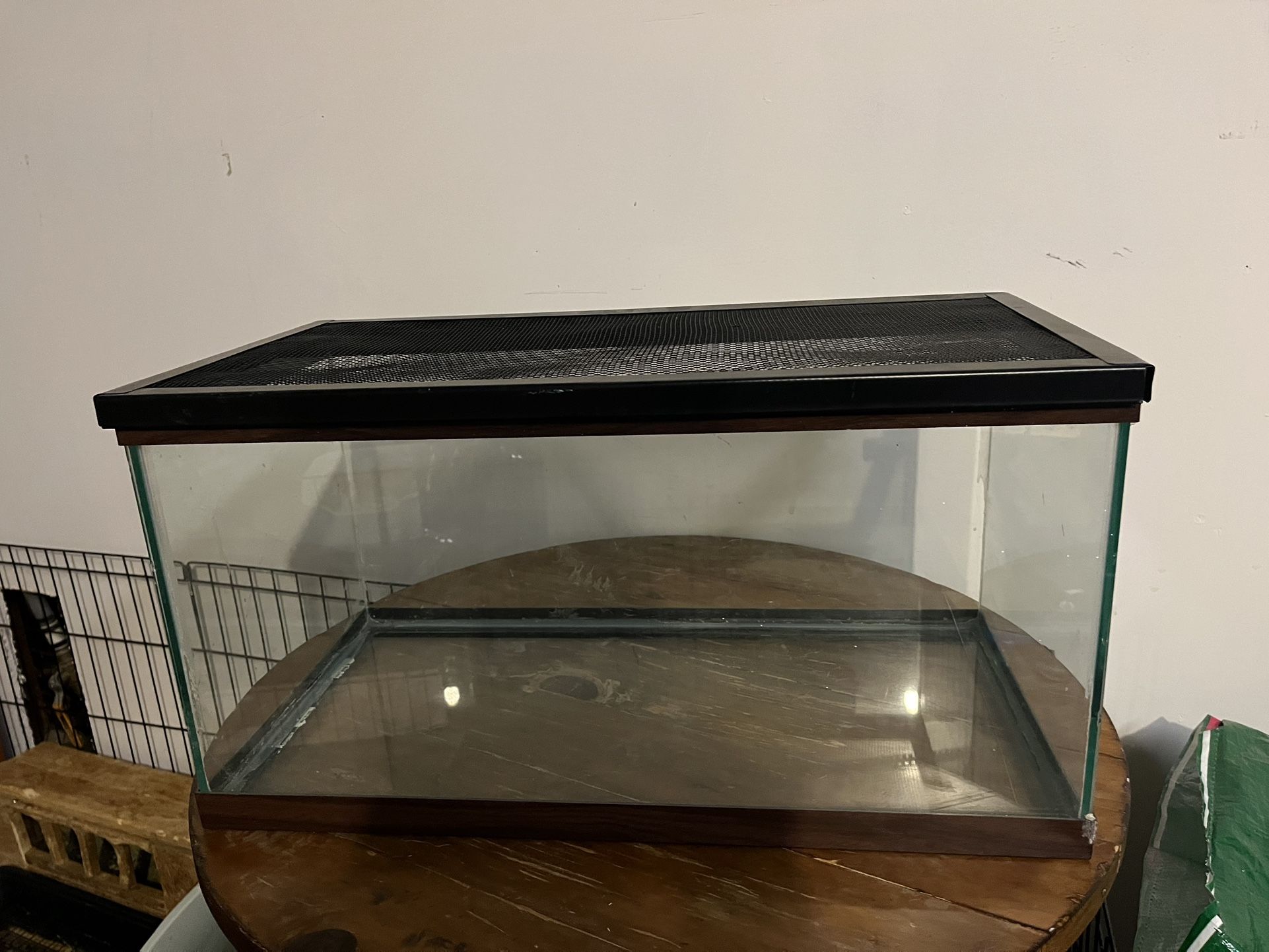 FISH TANK
