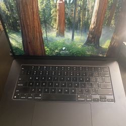 MacBook Air 2023 M2 8 GB 