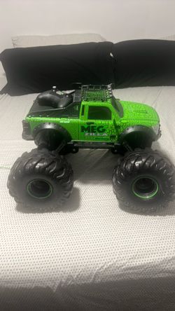 Remote control truck