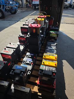 GROUP SIZE 24 27 34 78 65 48 49 47 H6 H7 51r 94r 86 H8 H9 Truck SUV And Car Battery with Warranty. *Price is $60 with core exchange 

Pick up in COVIN