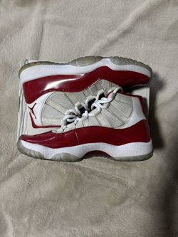Jordan 11 cherry