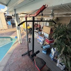 Lat Pull Down Machine 