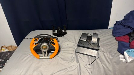 PXN-V3PRO Steering Wheel with front and brake pedals