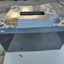LG Pedestal Washing Machine 