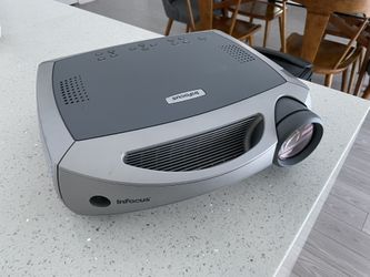 InFocus LP650 Projector - 2500 Lumen