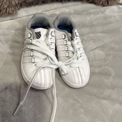 New Kids Kswiss Leather White Sneakers Size 11