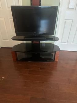 TV With Universal TV Stand 