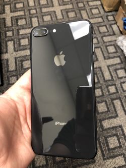 iPhone 8 Plus 64GB Factory Unlocked