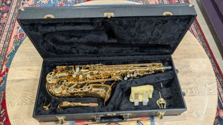 Buescher BU-4 Saxaphone