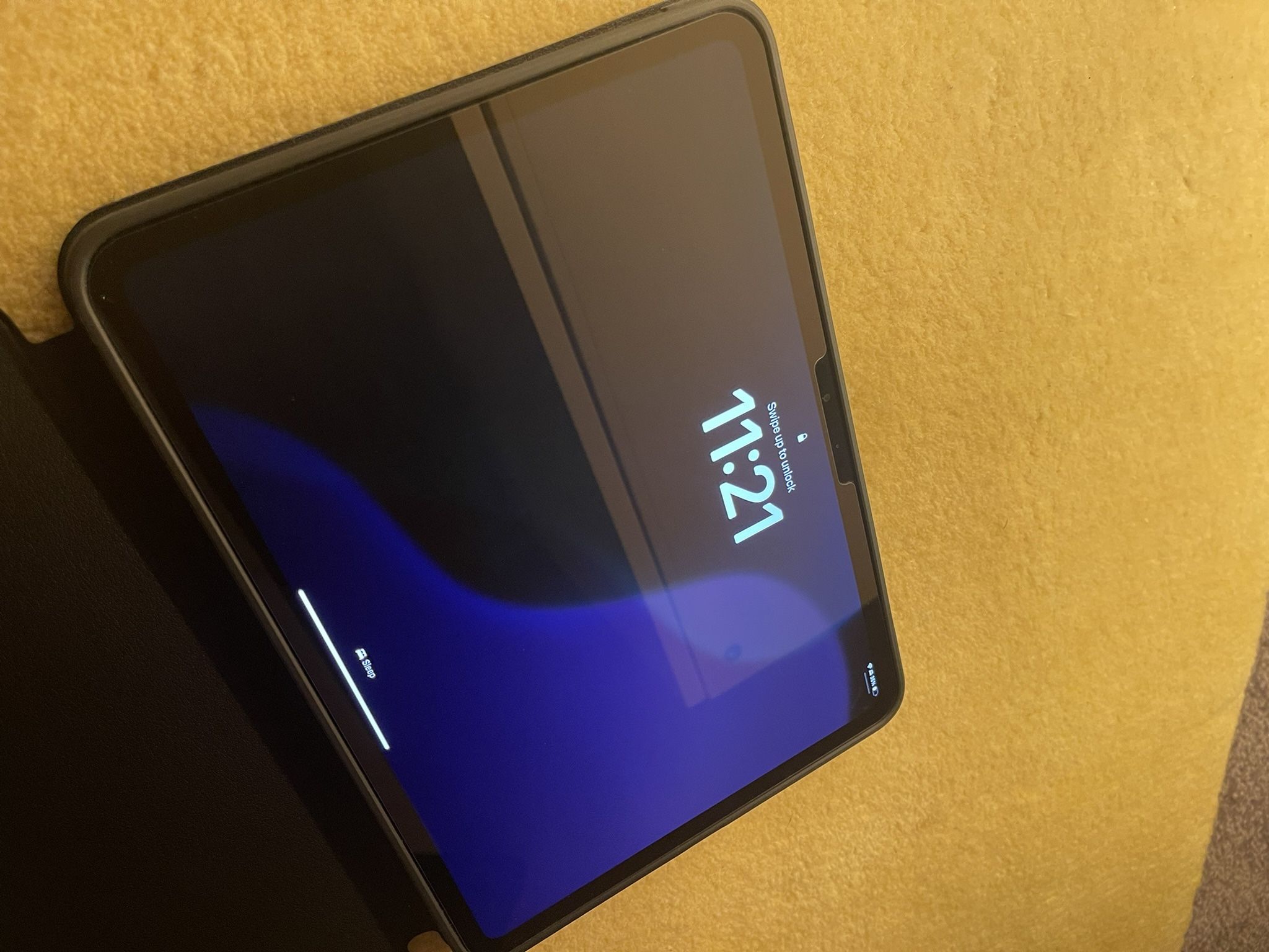 Like New iPad Pro M4 11” 256gb WiFi + Cellular