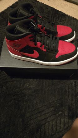 Jordan 1 Mid Banned 2020 Size 12