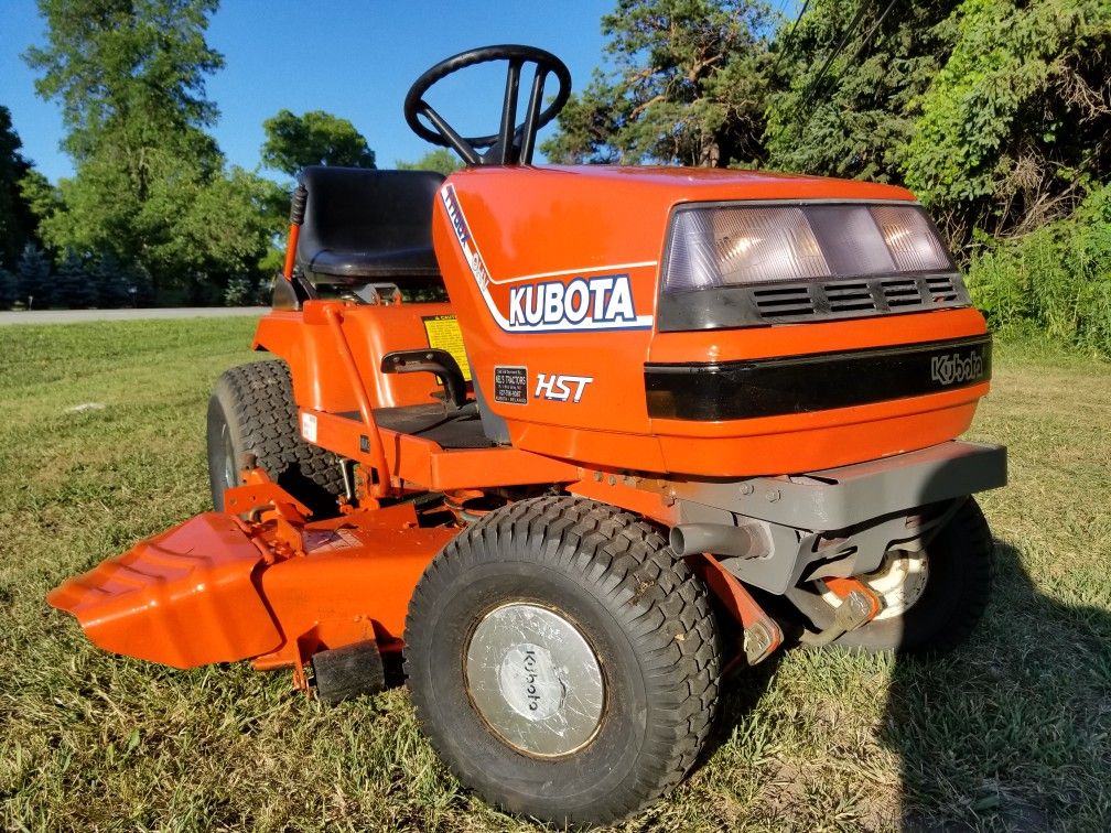 KUBOTA T1700X heavy duty garden tractor!