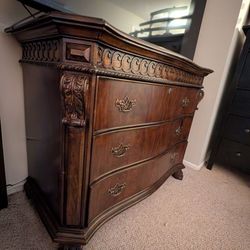 Single Dresser 