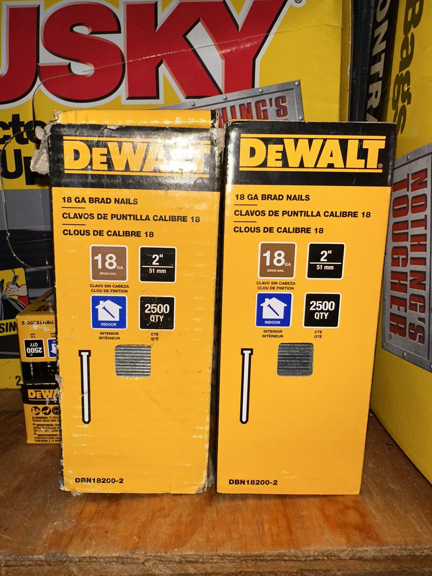 Dewalt brad bails