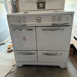 Wedgewood vintage stove