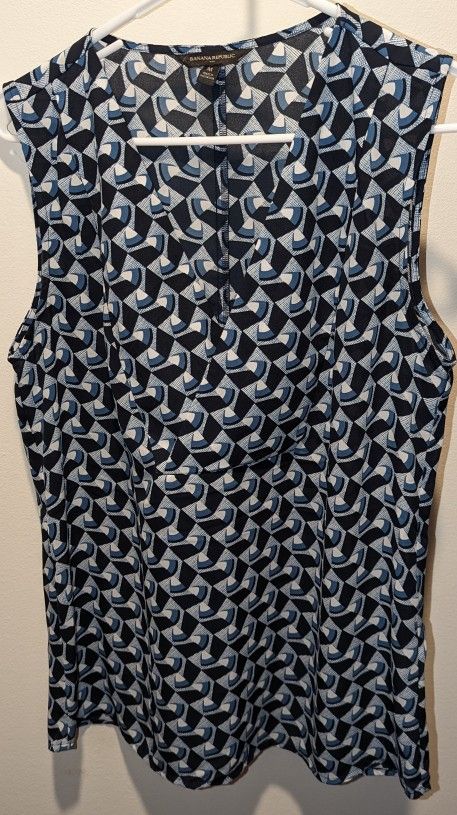 Banana Republic Sleeveless Top - Sz. Medium