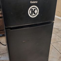 Galanz Mini Fridge (Pickup By Sea World)