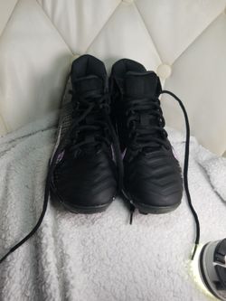 Nike Alpha Fastflex Boy's Cleats Size 6Y
