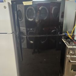 Whirlpool Top Freezer Refrigerator 