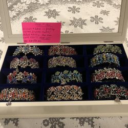 Willabee & Ward 12 Sparkling Seasons Crystal Bracelets With Display/storage Case New!