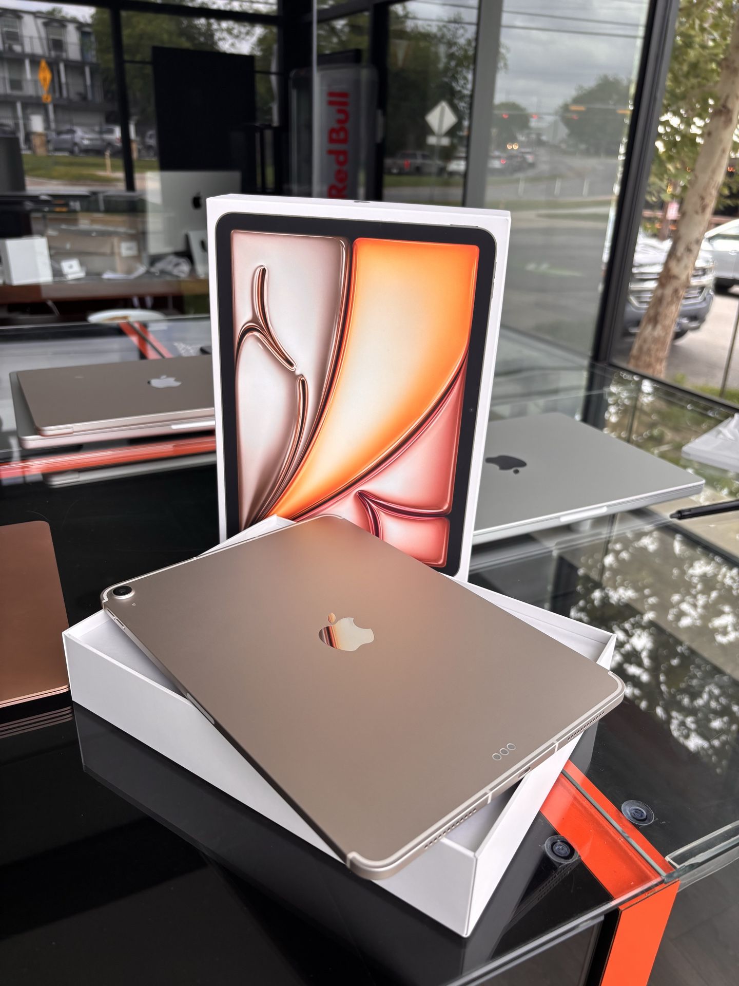 Apple 11” iPad Air M4 Chip 128GB! WiFi+Cellular! Open box! 90 day warranty! We offer financing!